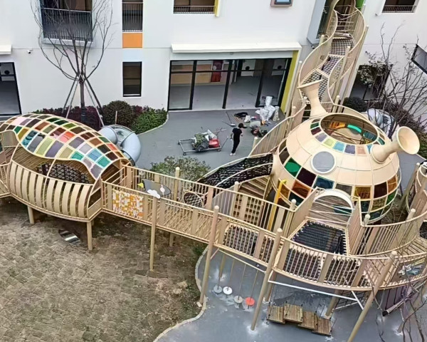 湖南长沙幼儿园大型玩具滑滑梯