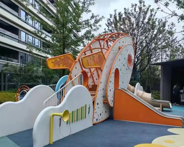 四川遂宁小区火箭造型儿童滑梯