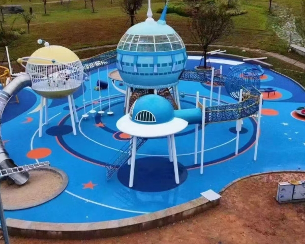 湖南长沙星球主题儿童滑梯