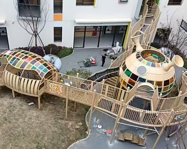 湖南长沙幼儿园大型玩具滑滑梯